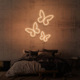 "BUTTERFLIES" NEON SKILT