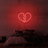"KNUST HJERTE" NEON SKILT