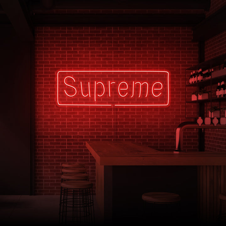 "SUPREME" NEON SKILT