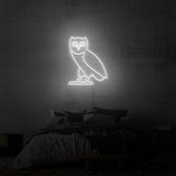 "UGLE" NEON SKILT
